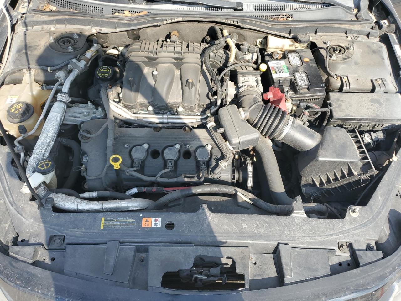 2010 Ford Fusion - Image 11