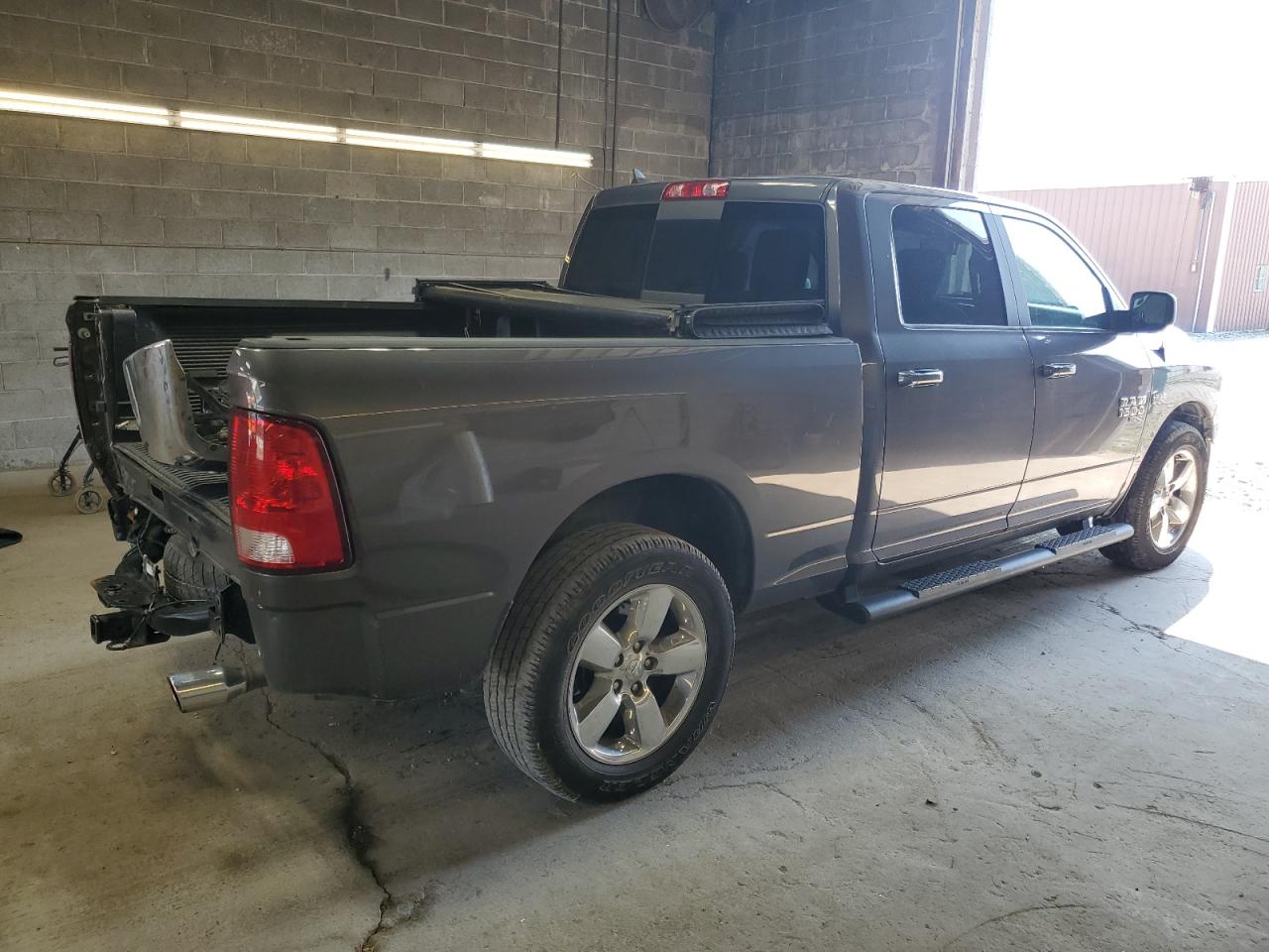 2019 RAM 1500 - Image 3