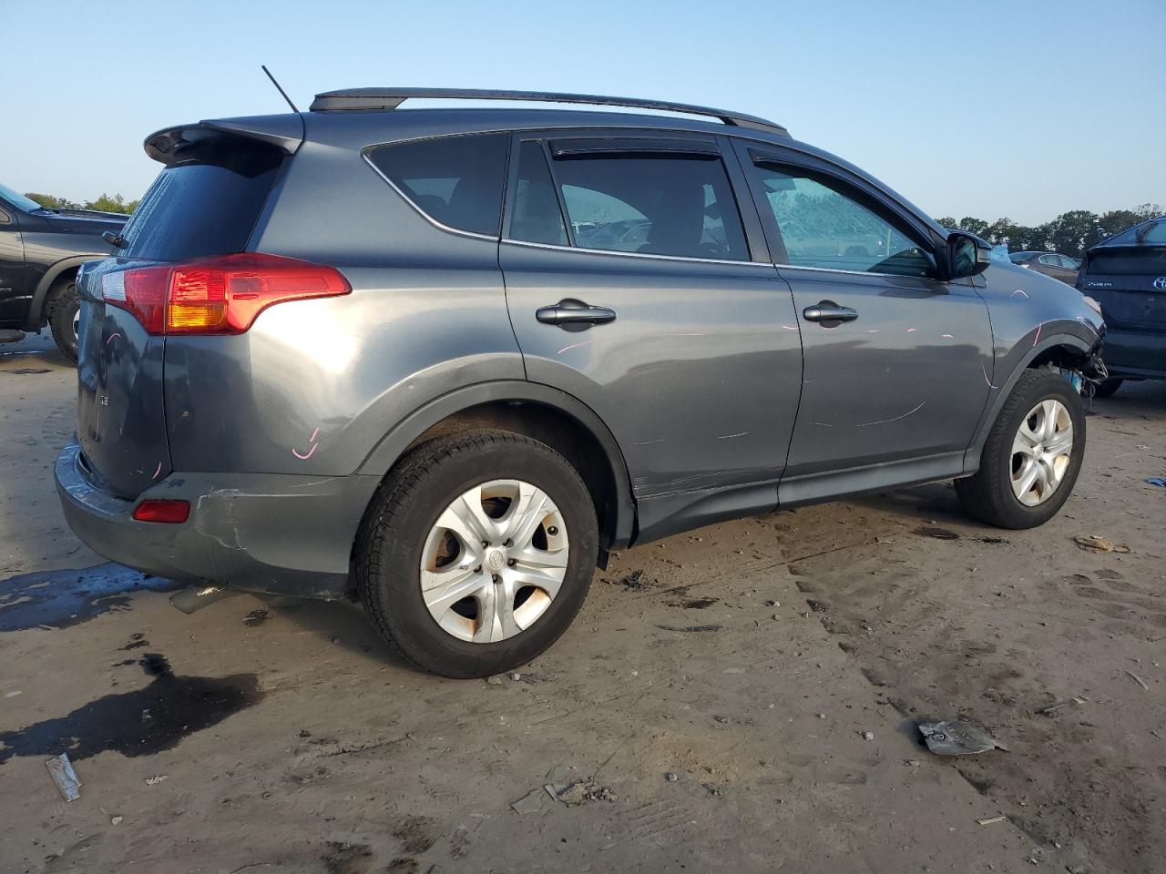 VIN 2T3ZFREV7FW138640 2015 TOYOTA RAV4 no.3