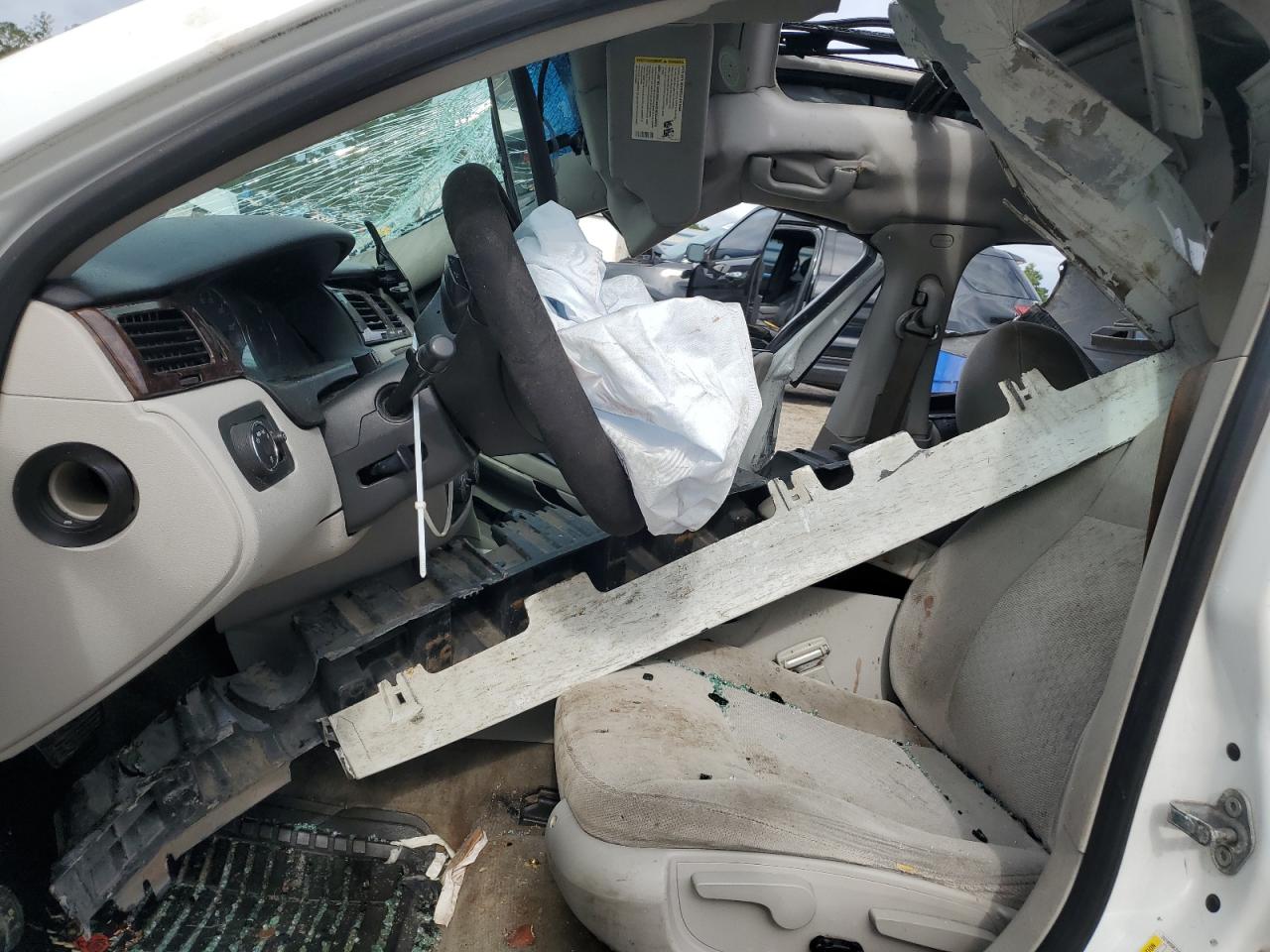 2012 Chevrolet Impala - Image 7