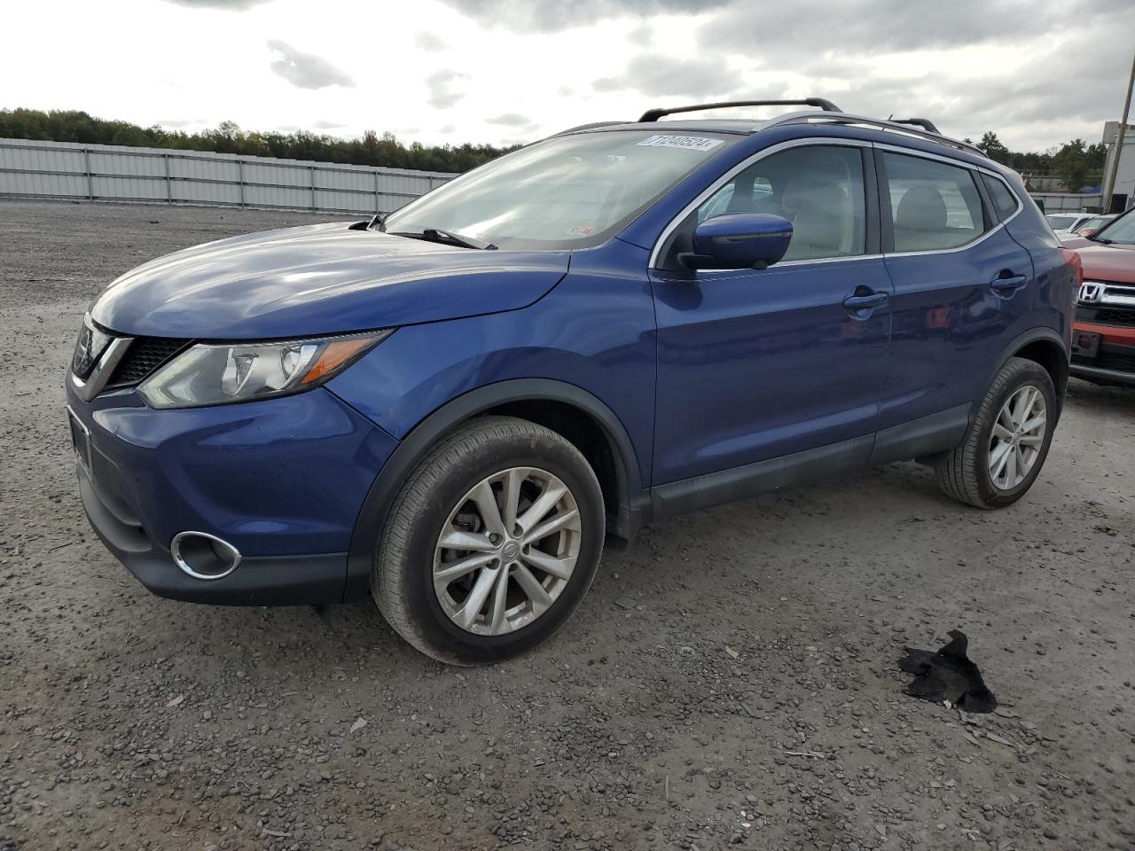 JN1BJ1CR4JW286314 2018 NISSAN ROGUE - Image 1