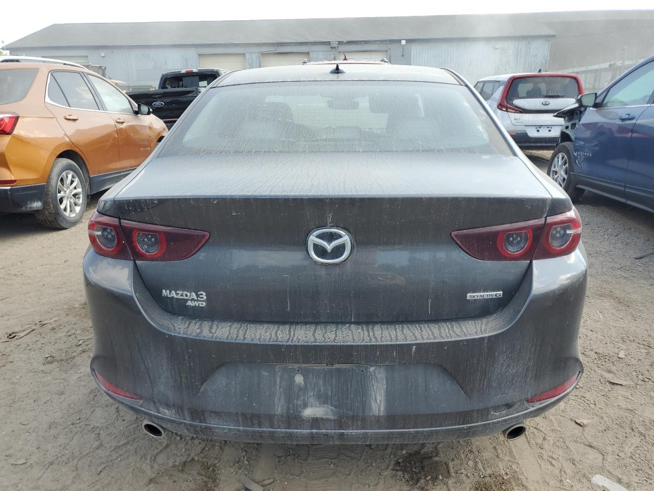 JM1BPBEMXK1119599 2019 Mazda 3 Premium