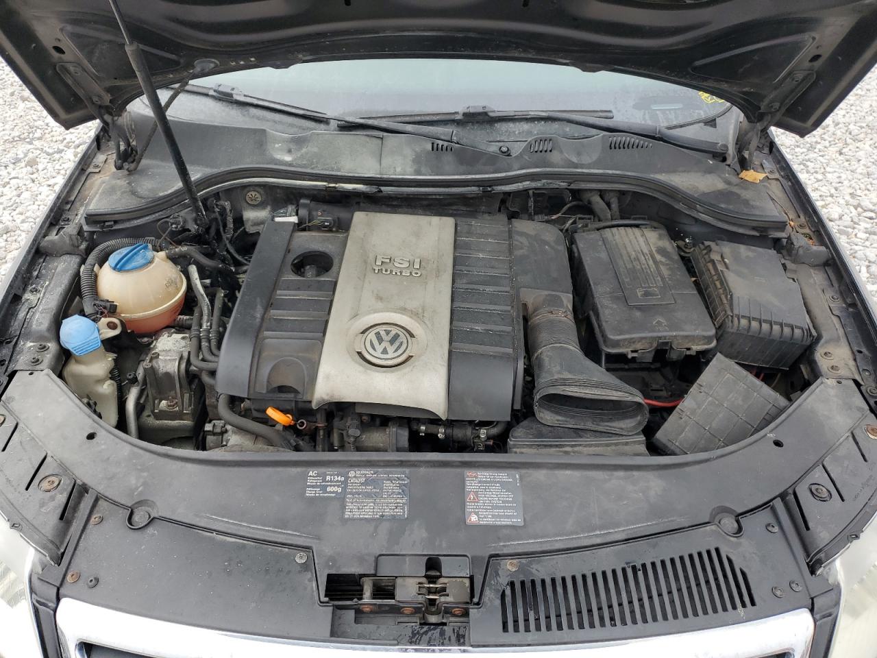 WVWUK73C68E072524 2008 Volkswagen Passat Turbo