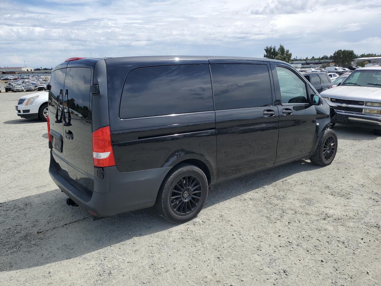 2019 Mercedes-Benz Vito - Image 3