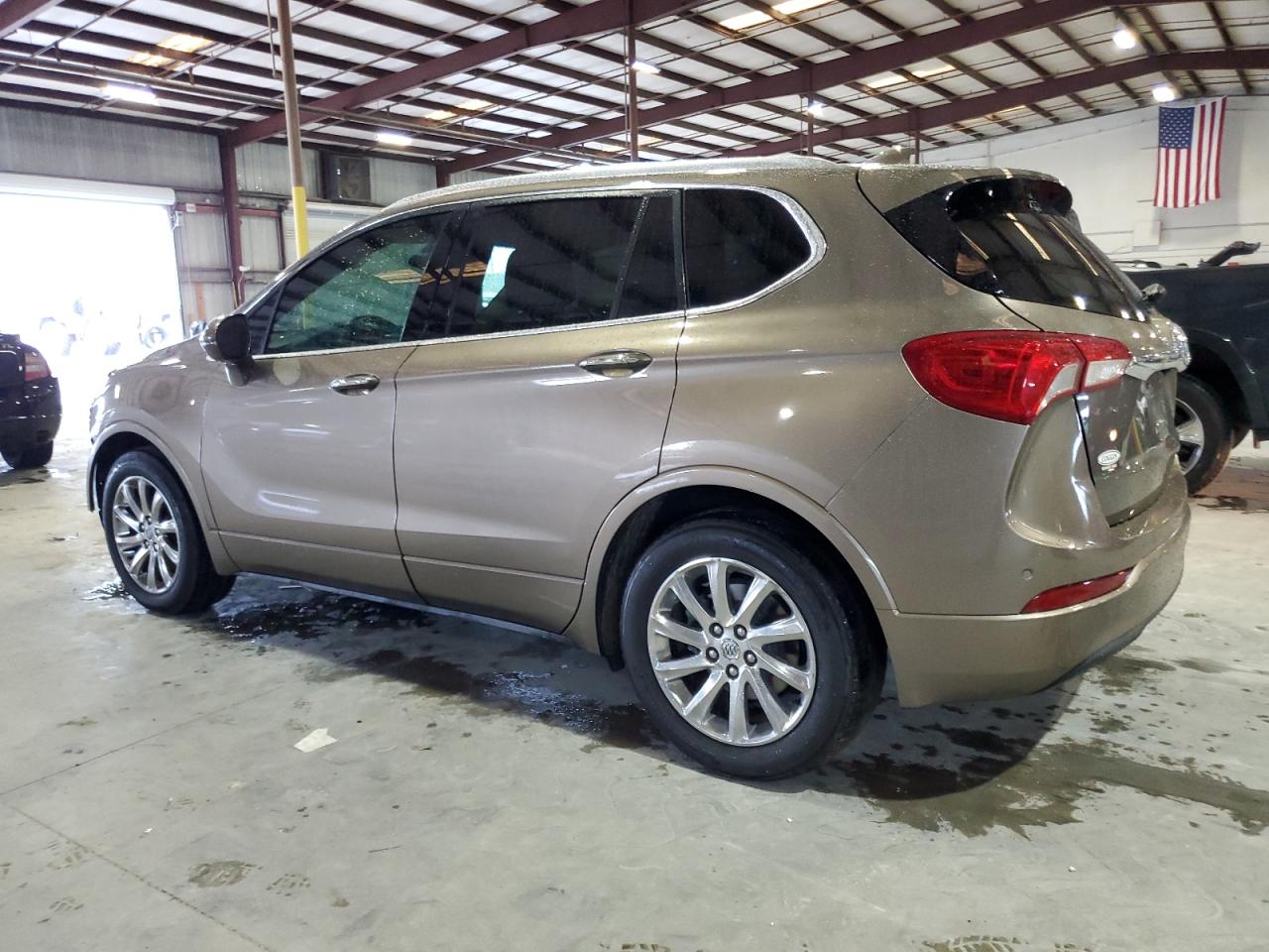 LRBFXCSA8KD004692 2019 BUICK ENVISION - Image 2