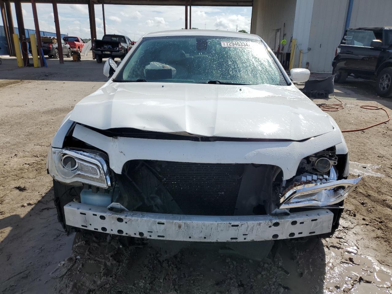 2C3CCAAG5KH610288 2019 Chrysler 300 Touring