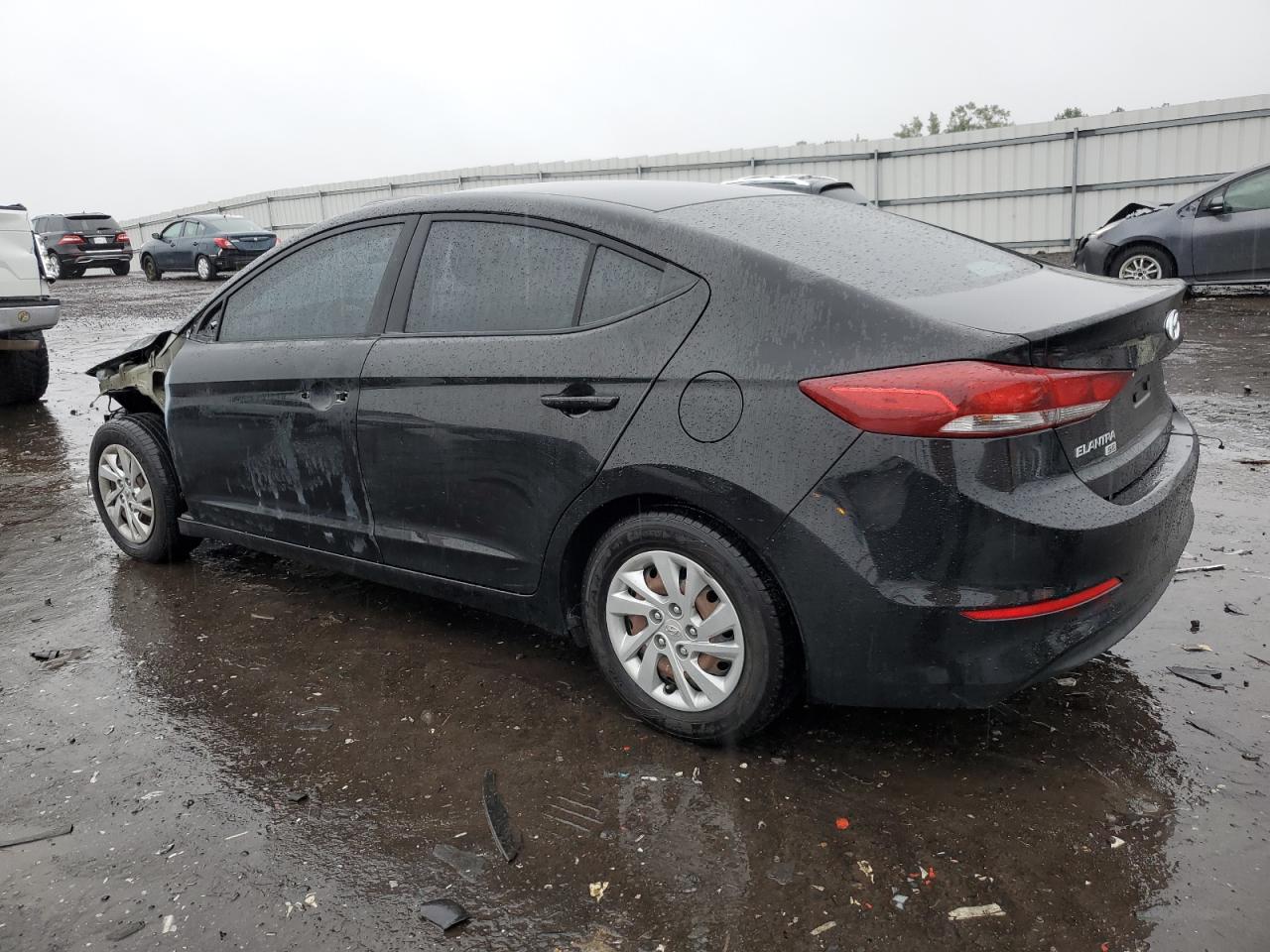 KMHD74LF2JU470301 2018 HYUNDAI ELANTRA - Image 2