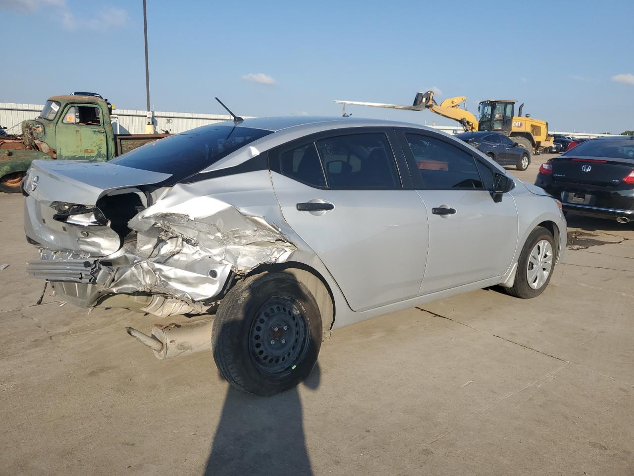 VIN 3N1CN8BV8PL810014 2023 NISSAN VERSA no.3