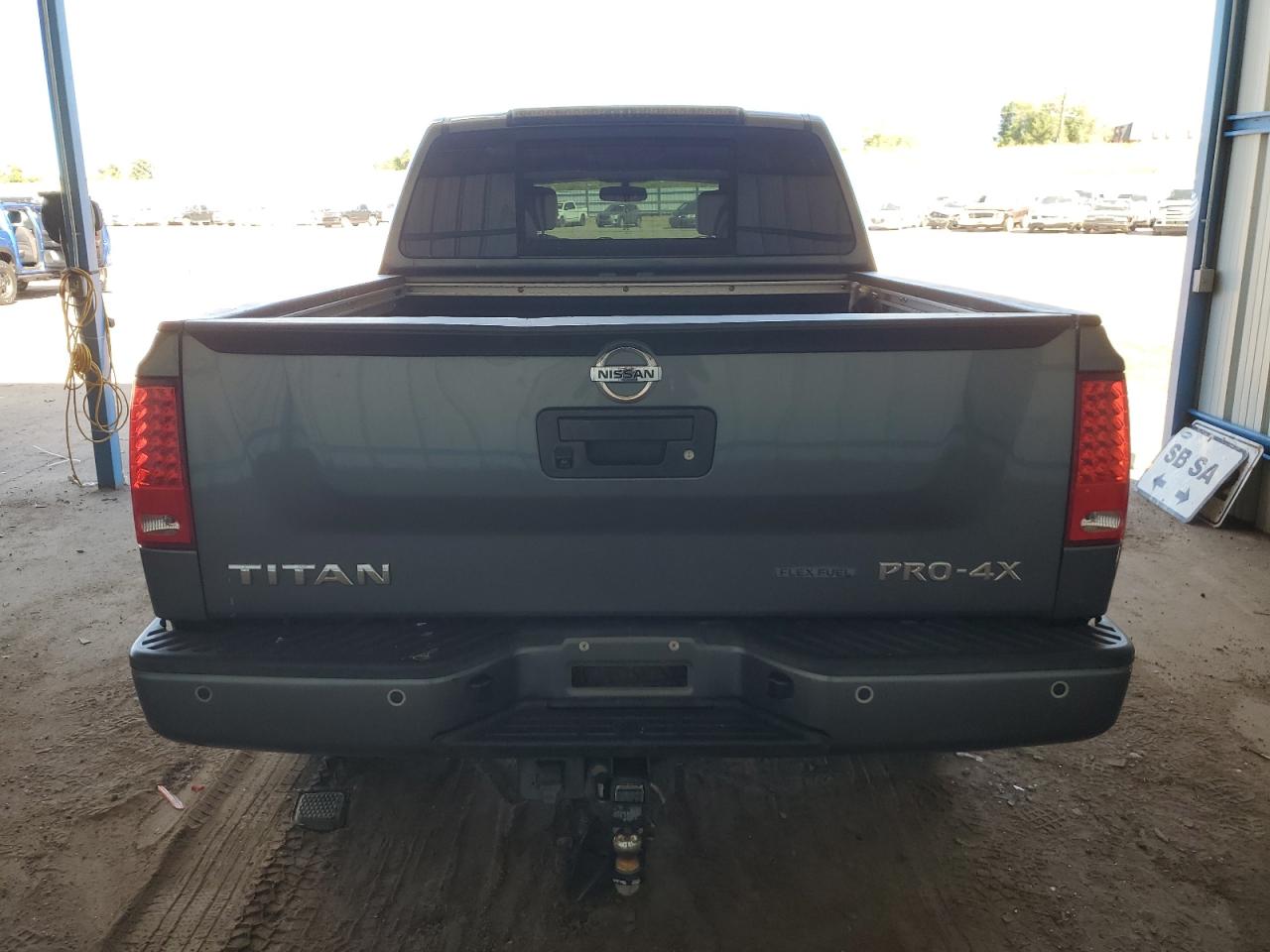 2015 Nissan Titan S VIN: 1N6BA0EC1FN507233 Lot: 73431094