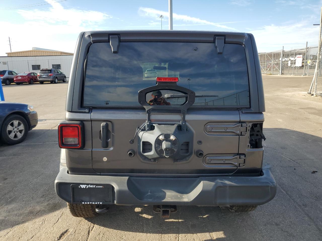 2018 Jeep Wrangler Unlimited Sport VIN: 1C4HJXDG1JW153081 Lot: 70311824