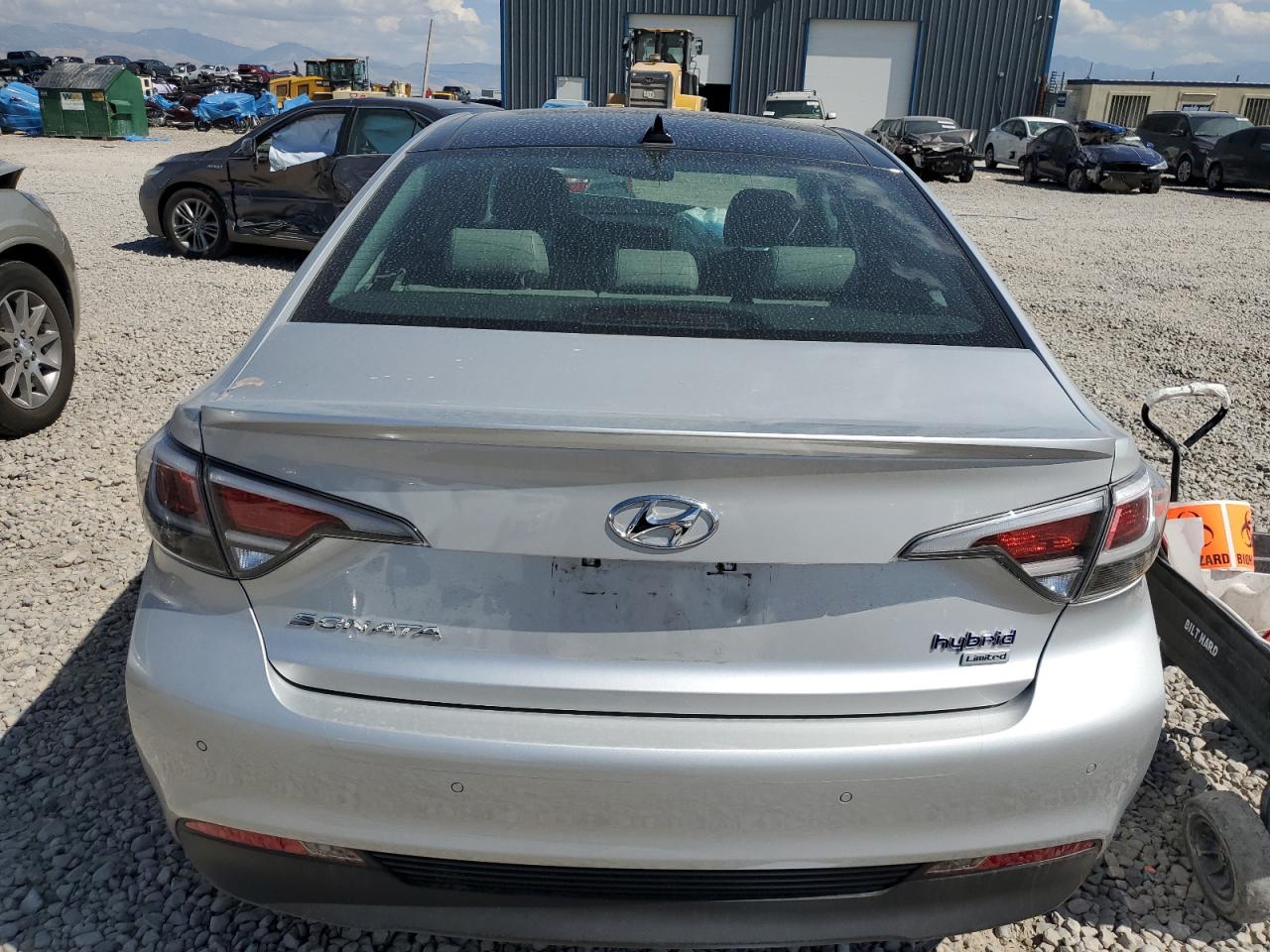 2017 Hyundai Sonata Hybrid VIN: KMHE34L15HA047096 Lot: 71093064