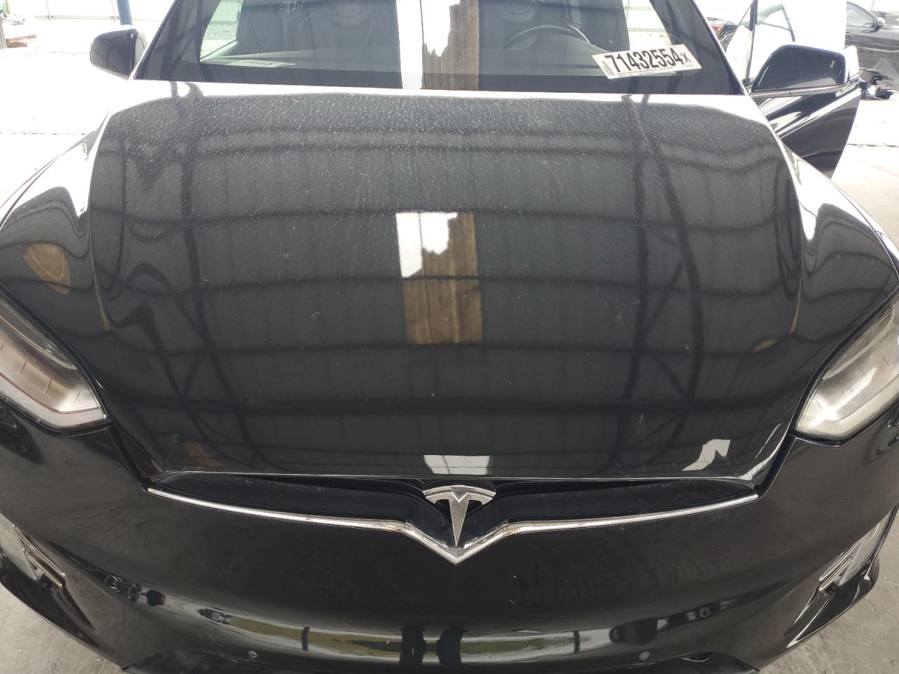 2016 Tesla Model X VIN: 5YJXCAE2XGF002792 Lot: 71432554