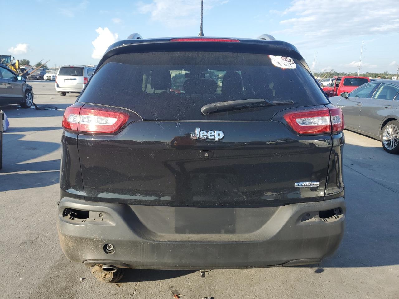 1C4PJLCB4HD236374 2017 Jeep Cherokee Latitude