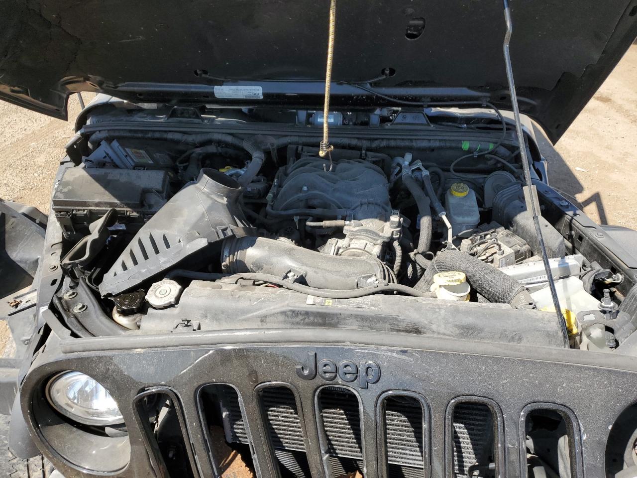 1C4BJWEG8HL620538 2017 Jeep Wrangler Unlimited Sahara