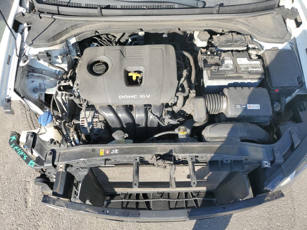 2018 Hyundai Elantra - Image 11