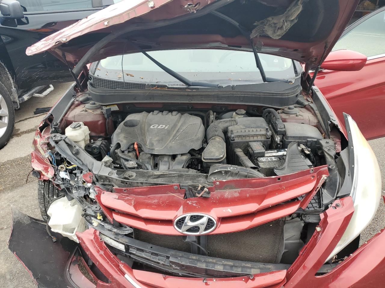2013 Hyundai Sonata - Image 11