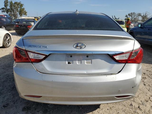 Седани HYUNDAI SONATA 2013 Сріблястий