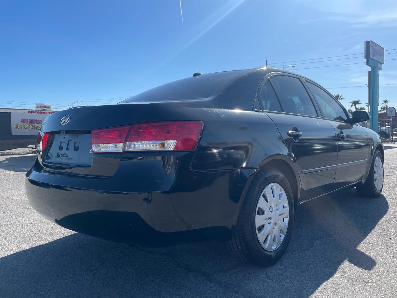 2007 Hyundai Sonata - Image 4