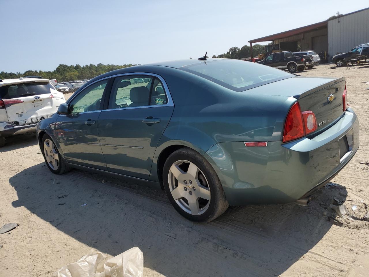 2009 Chevrolet Malibu - Image 2