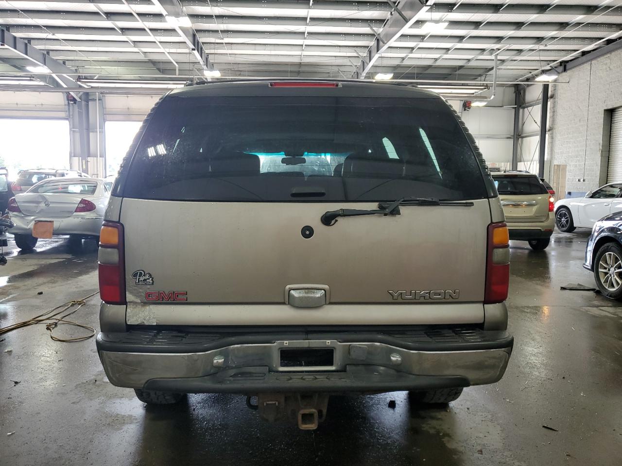 2001 GMC Yukon VIN: 1GKEK13TX1J120884 Lot: 71438694