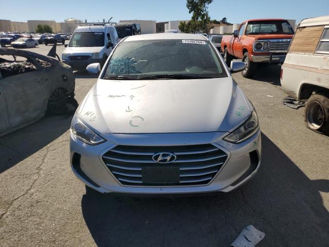  HYUNDAI ELANTRA 2017 Сріблястий