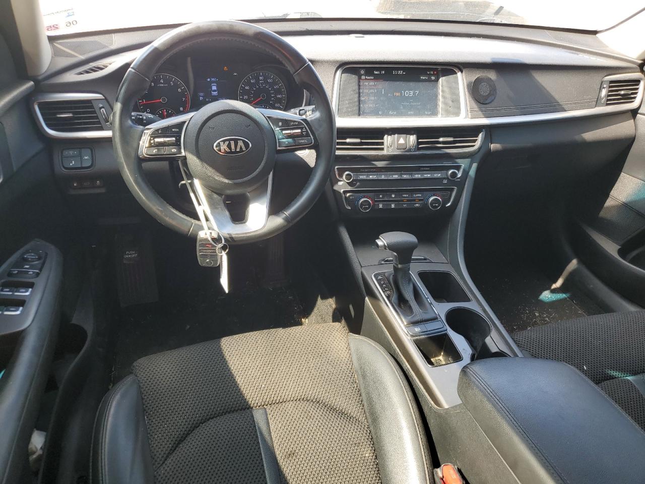 5XXGT4L31KG333215 2019 Kia Optima Lx