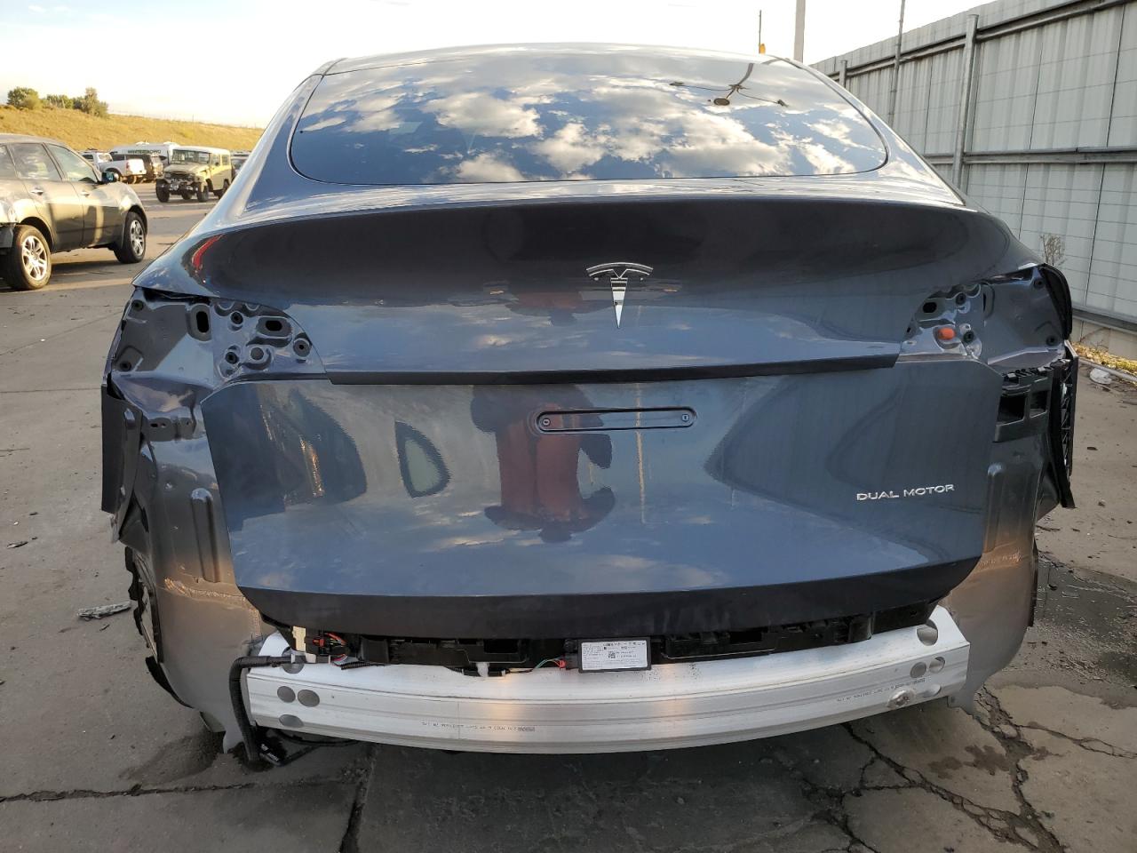 2023 Tesla Model Y VIN: 7SAYGDEEXPF908951 Lot: 72382244