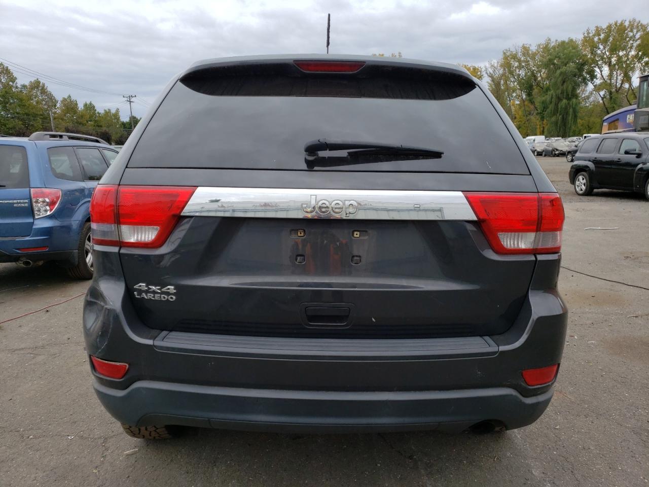 2011 Jeep Grand Cherokee Laredo VIN: 1J4RR4GG3BC590049 Lot: 72546694