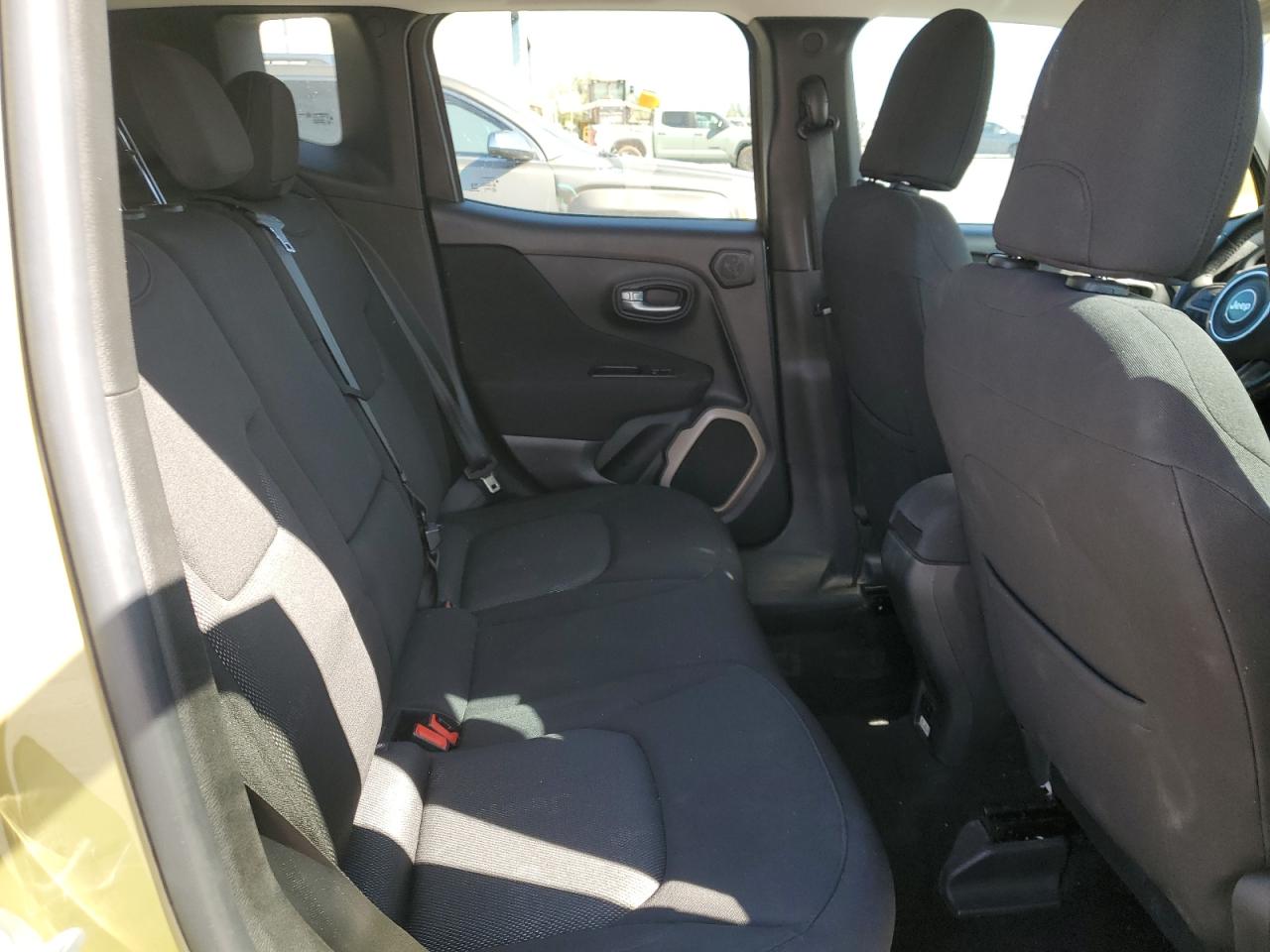 ZACCJABTXFPC21518 2015 Jeep Renegade Latitude