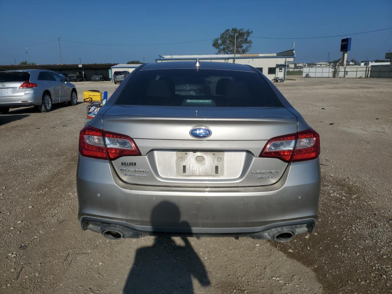 4S3BNEN63J3021705 2018 Subaru Legacy 3.6R Limited