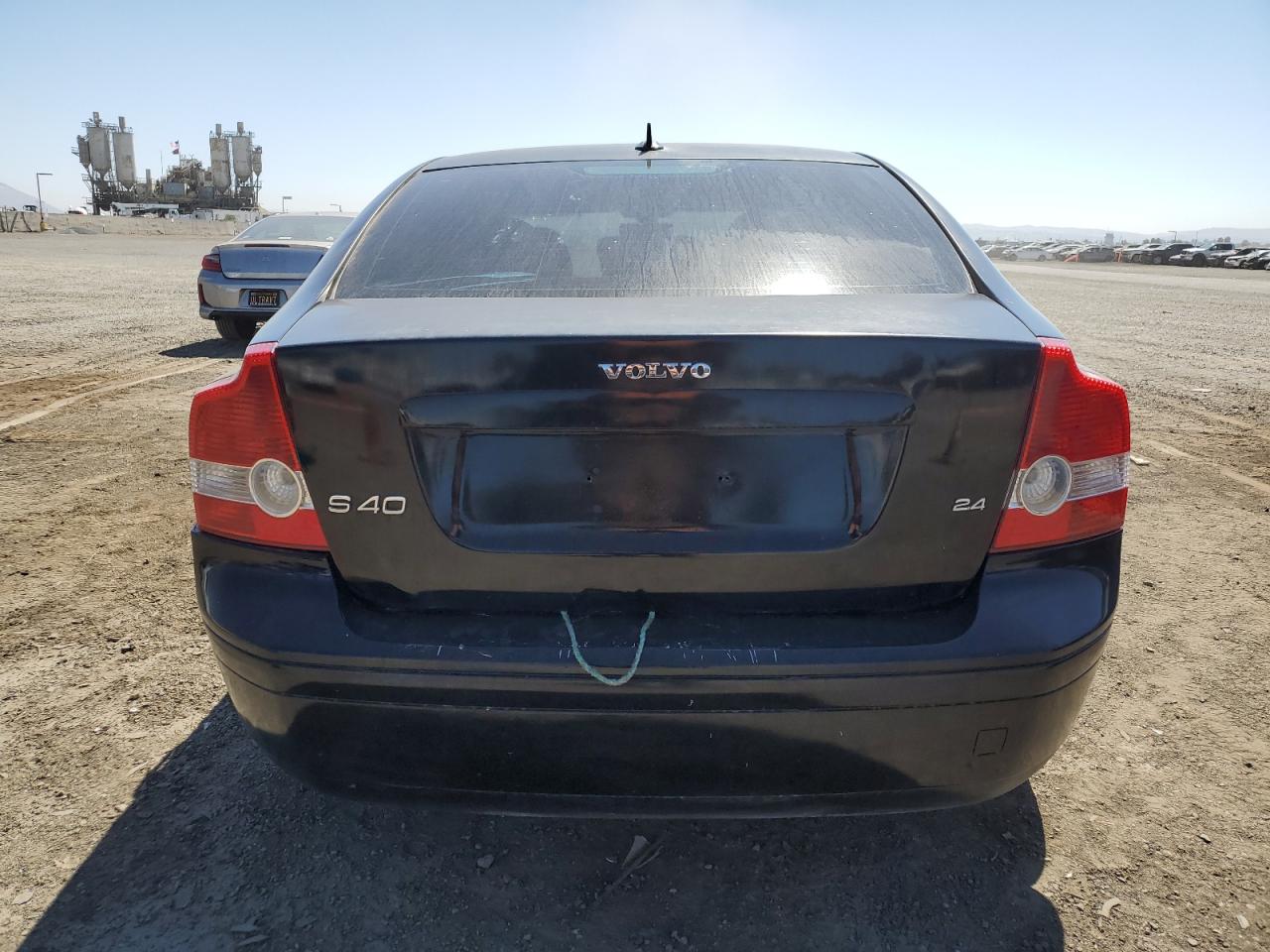 2004 Volvo S40 2.4I VIN: YV1MS382942027463 Lot: 73611354