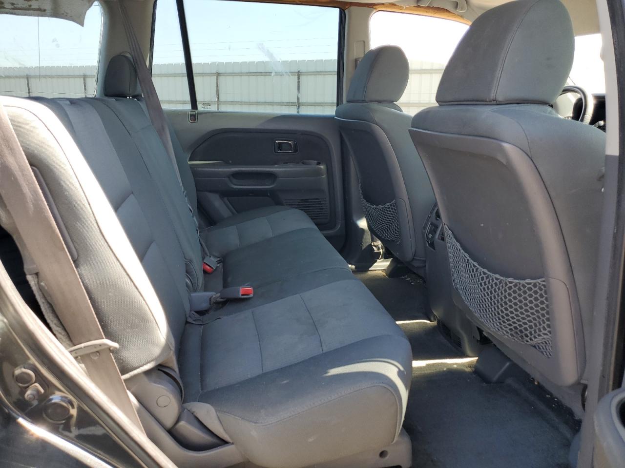 2006 Honda Pilot Lx VIN: 5FNYF28176B016474 Lot: 73165154