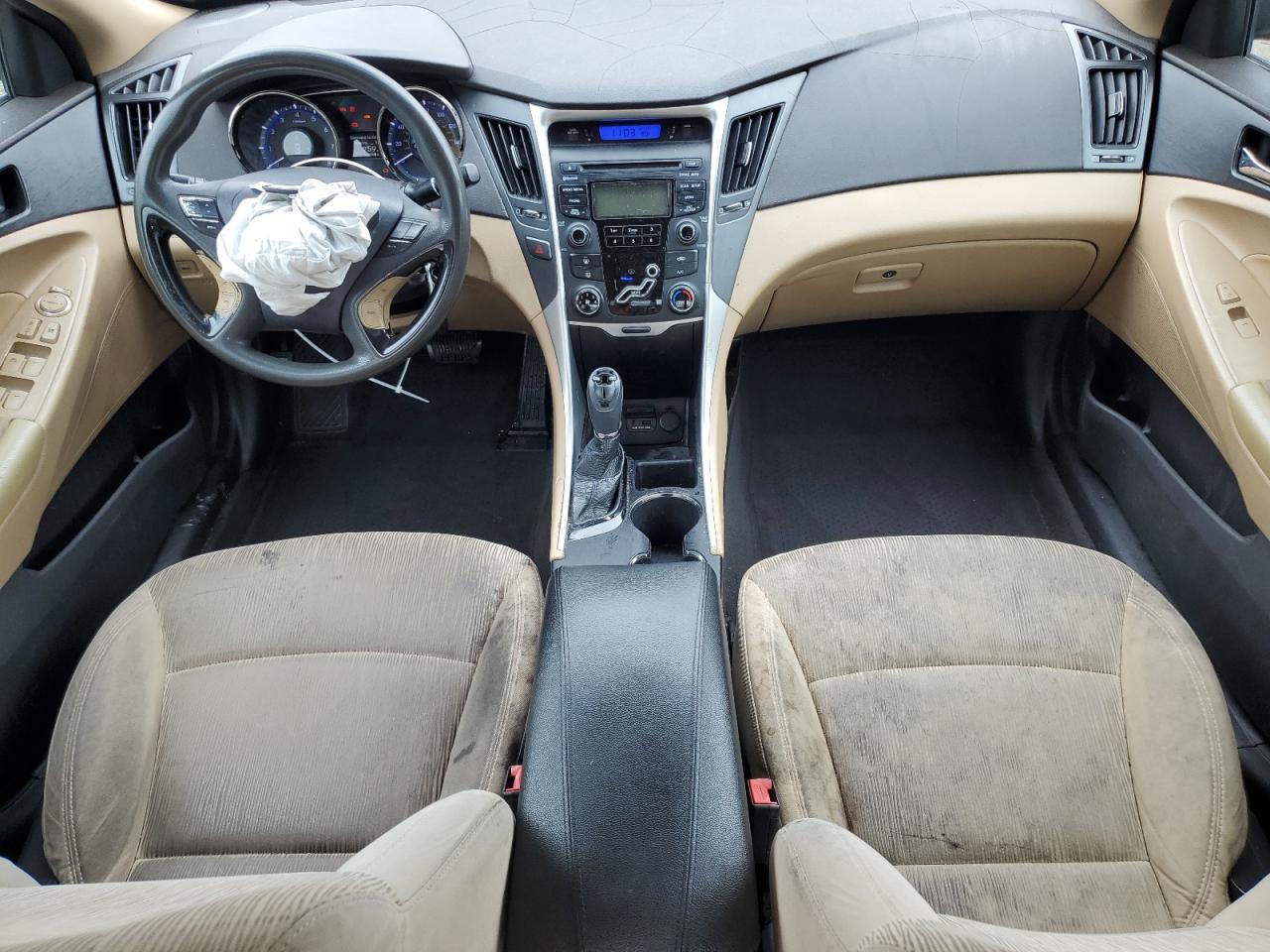 2013 Hyundai Sonata - Image 8
