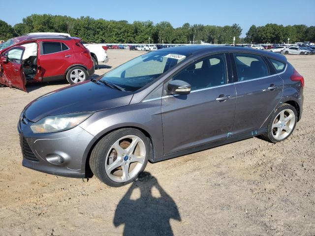 Hatchbacks FORD FOCUS 2012 Gray