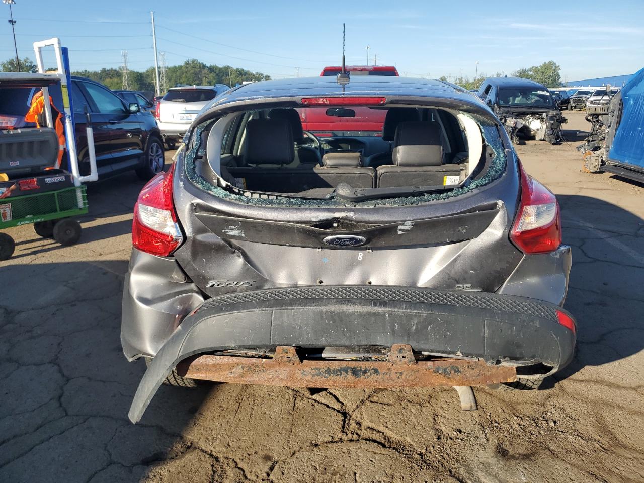 1FADP3K20EL270077 2014 Ford Focus Se