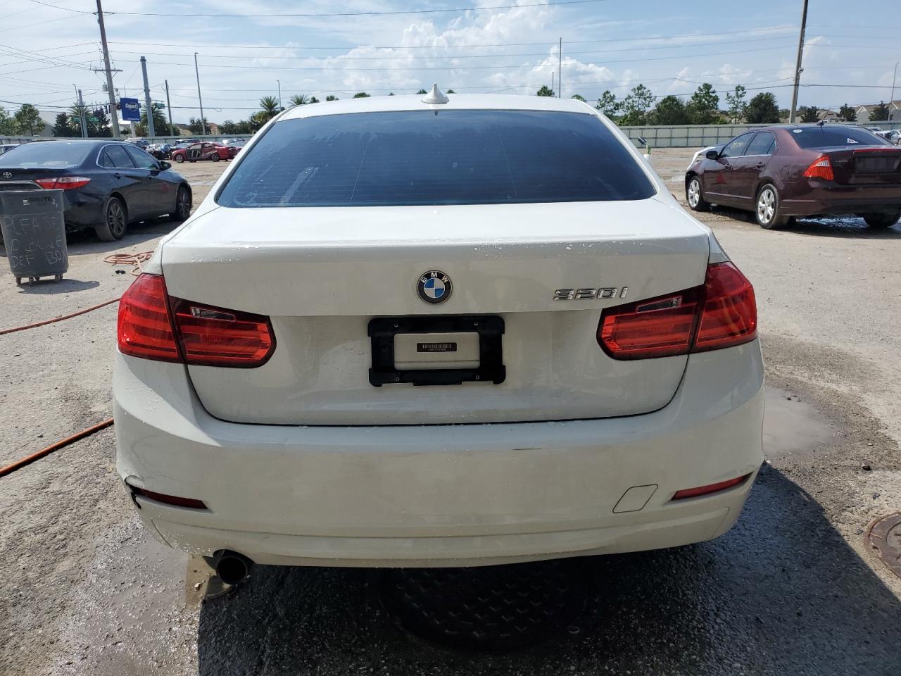 WBA3B1C57FK136429 2015 BMW 320 I