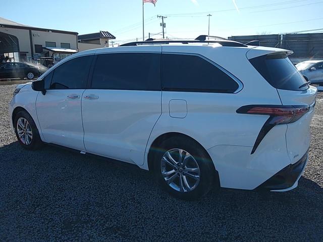  TOYOTA SIENNA 2022 Білий