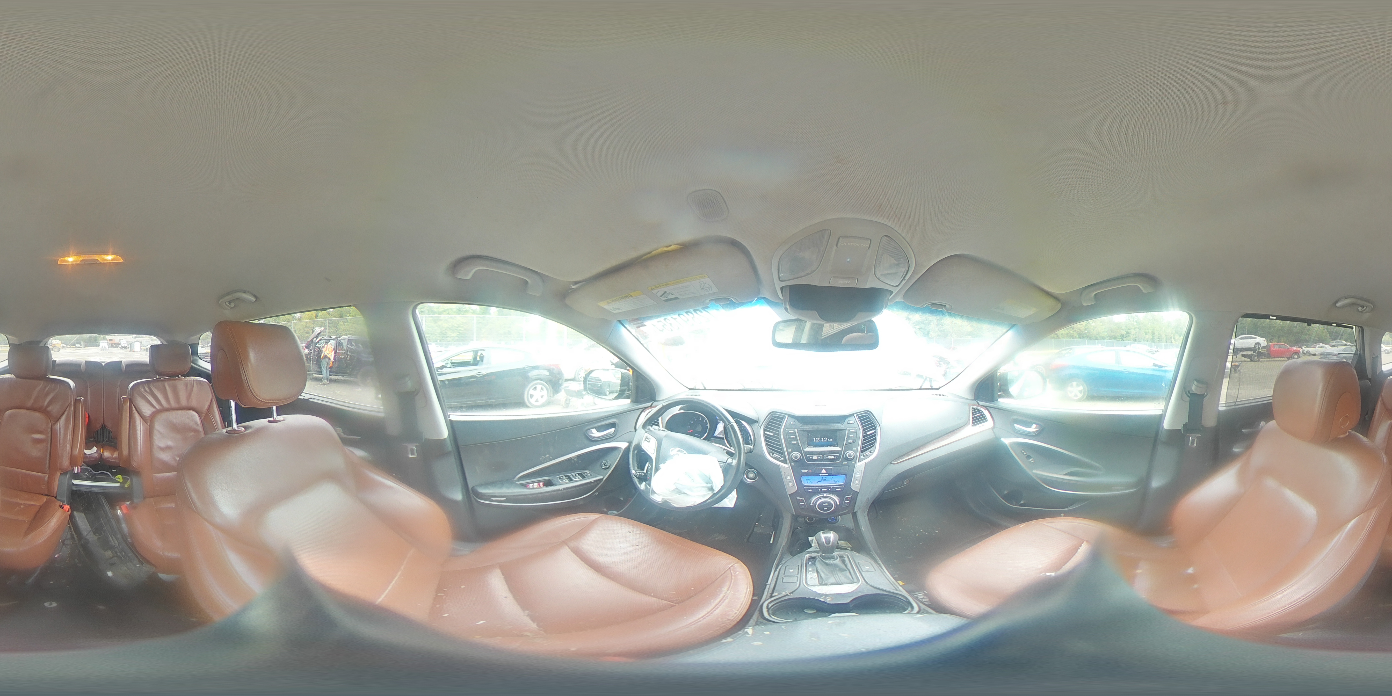 2015 Hyundai Santa Fe - Image 14