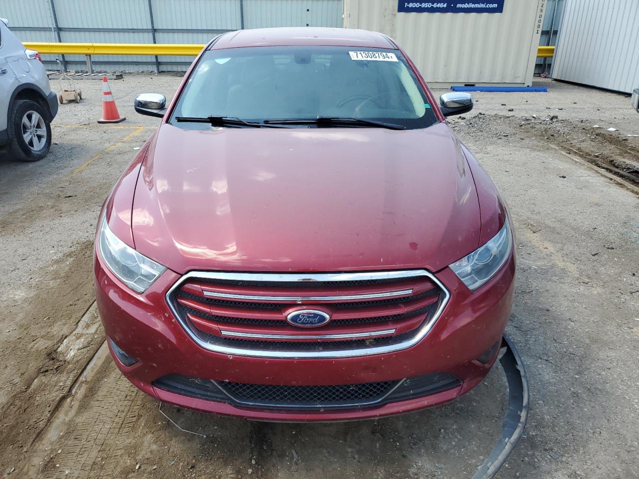 2014 Ford Taurus - Image 5