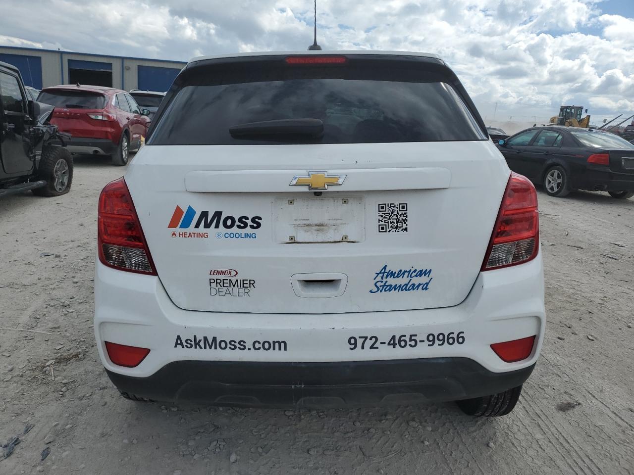 2022 Chevrolet Trax - Image 6