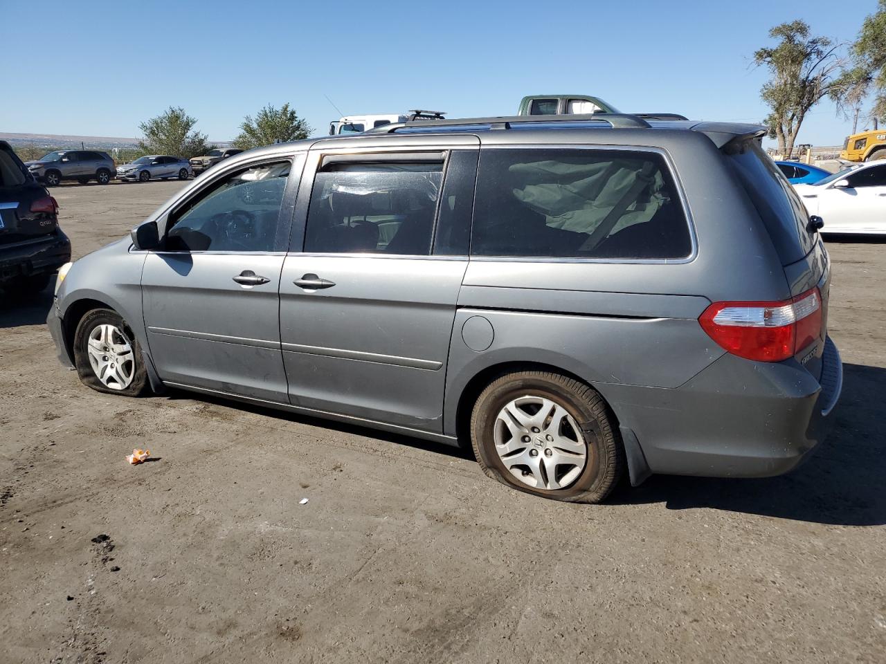 2007 Honda Odyssey - Image 2