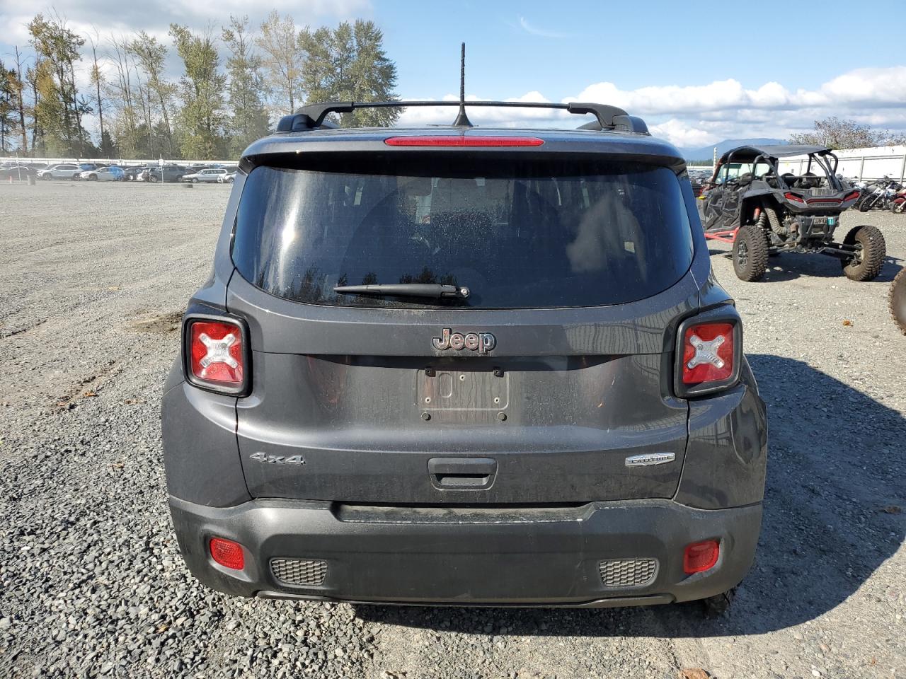 ZACNJDB19NPN48898 2022 Jeep Renegade Latitude