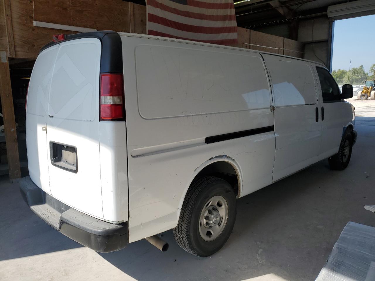 VIN 1GCZGHFG8G1133888 2016 CHEVROLET EXPRESS no.3