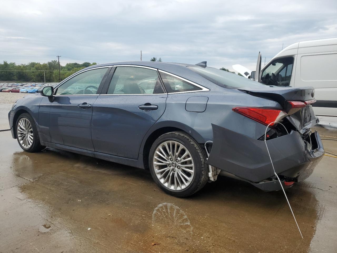 4T1BZ1FB4KU036262 2019 TOYOTA AVALON - Image 2