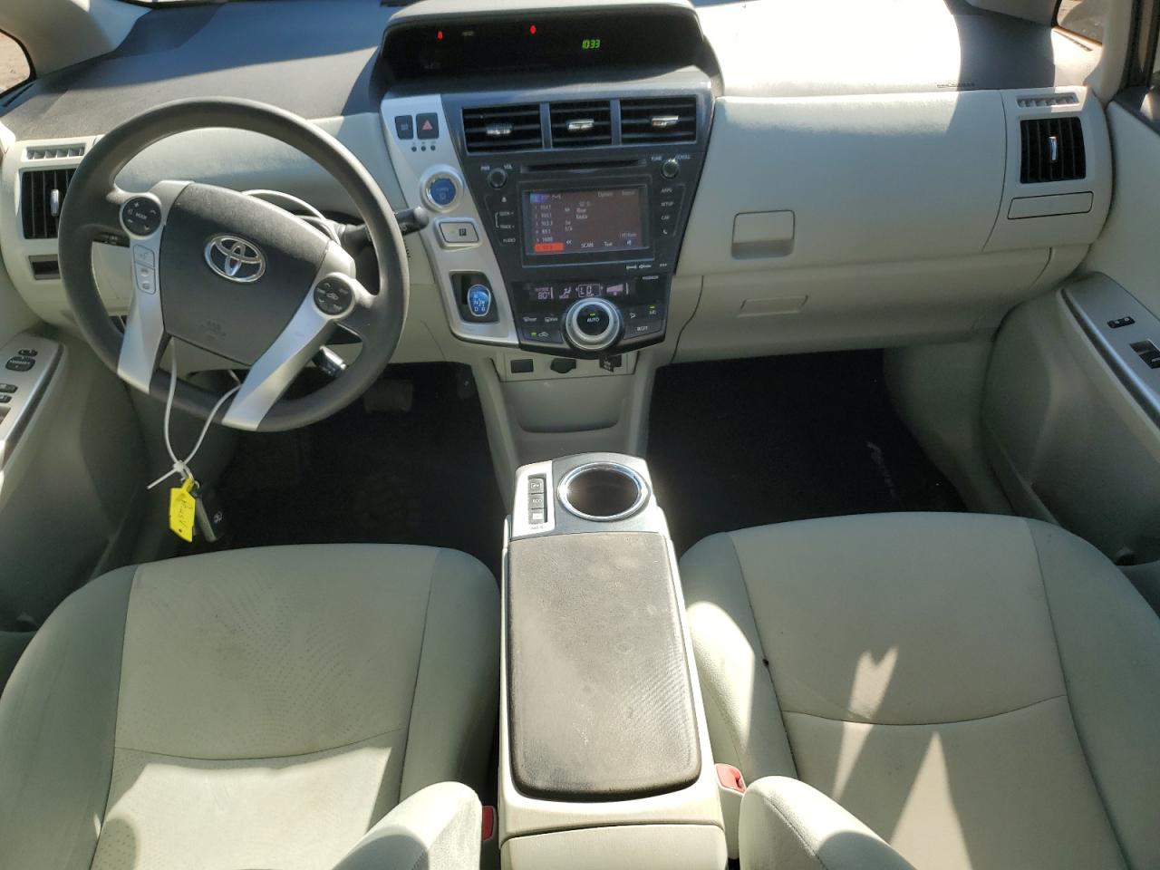 JTDZN3EU3D3242906 2013 Toyota Prius V