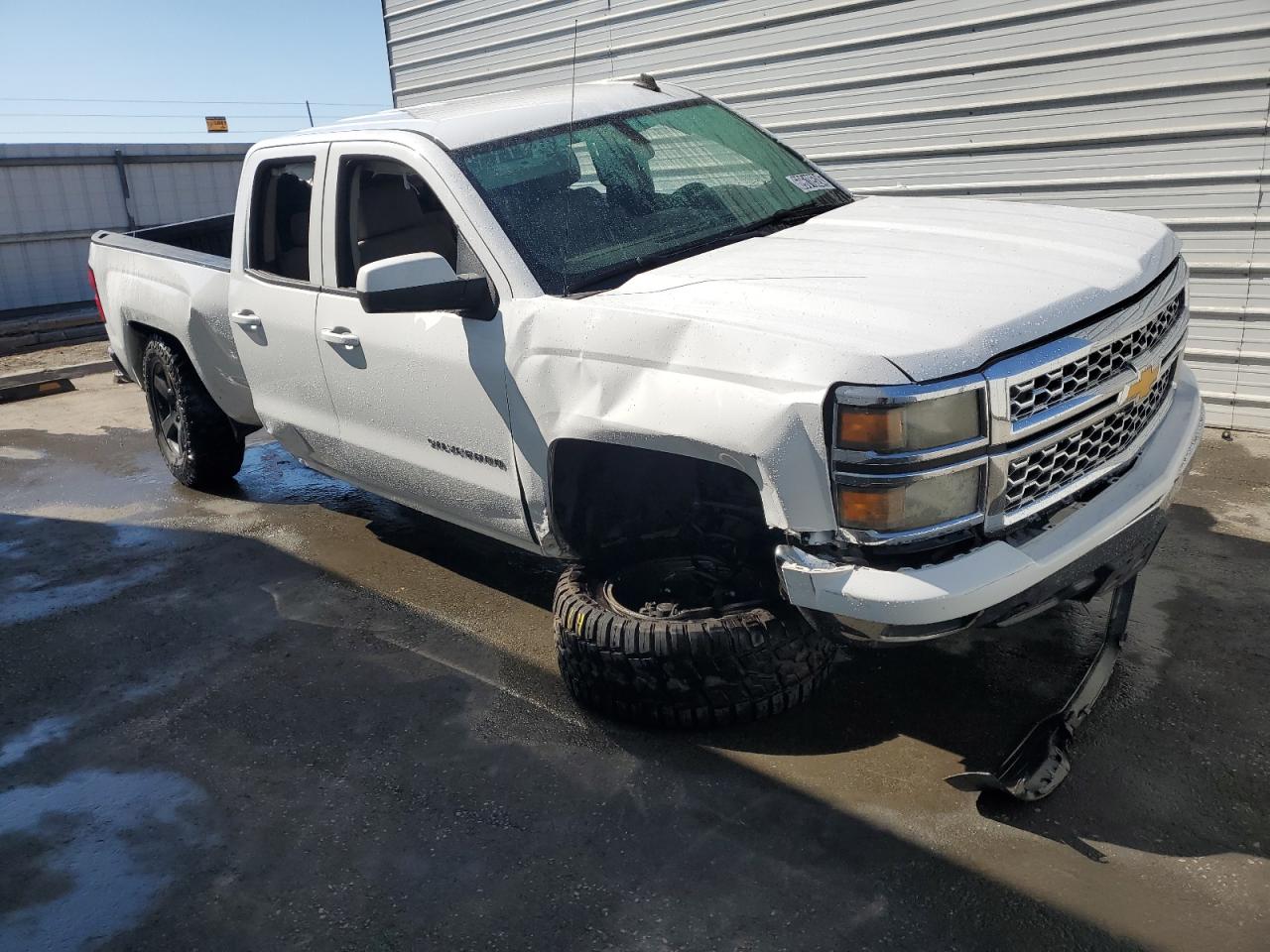 2014 Chevrolet Silverado - Image 4