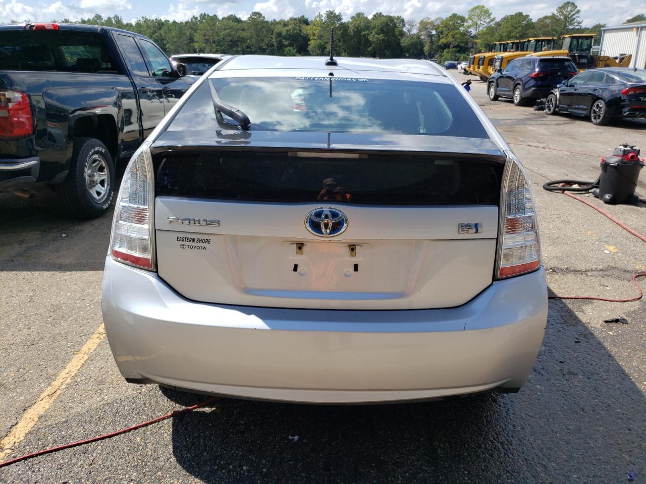 JTDKN3DU5B5332966 2011 Toyota Prius