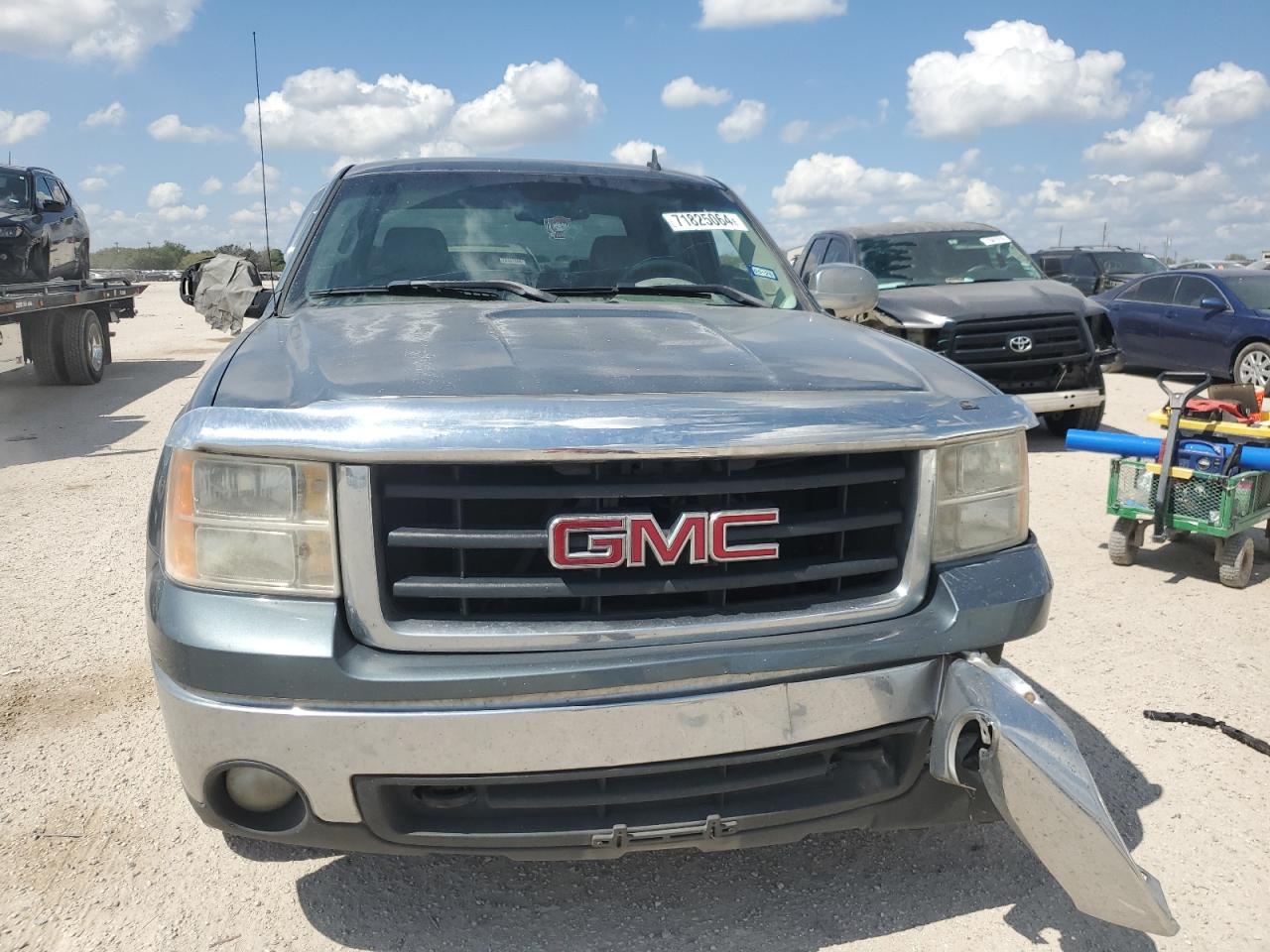 2007 GMC Sierra - Image 5