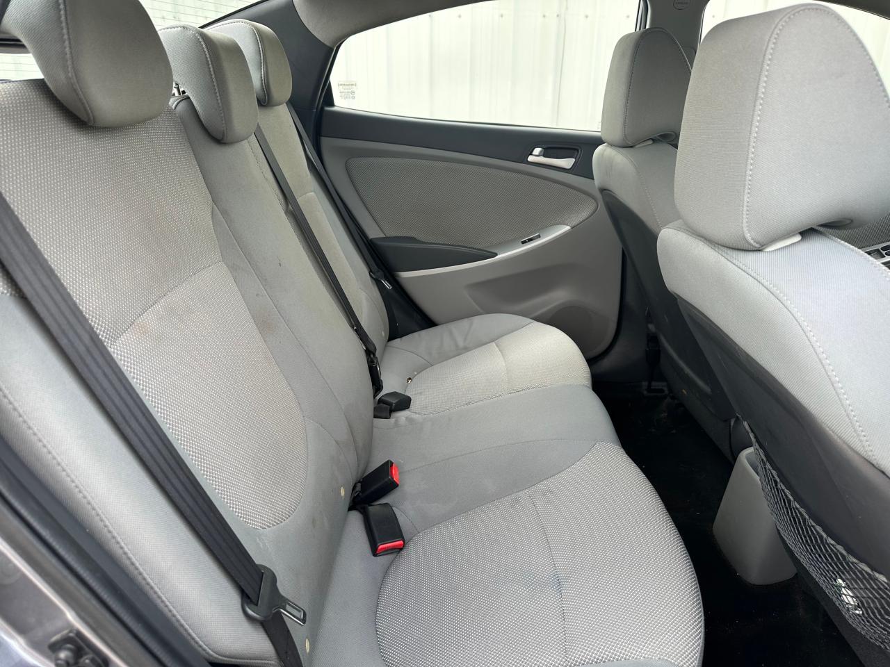 2014 Hyundai Accent - Image 6