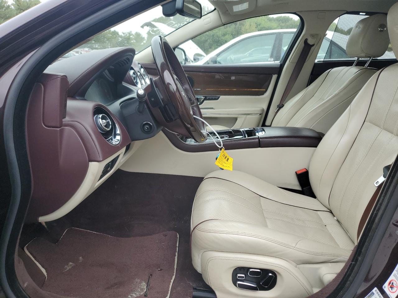 SAJXJ2GDXF8V77839 2015 Jaguar Xjl Portfolio